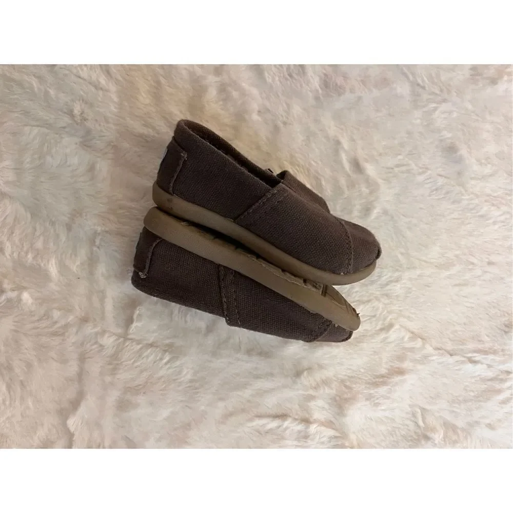Toms Size 5 Toddler